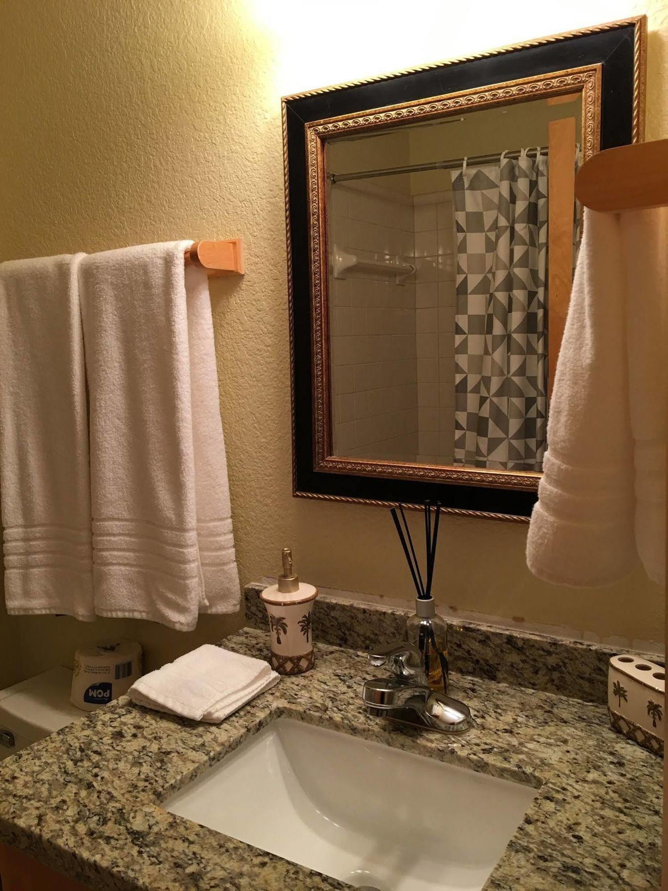 The Cove Bnb Hudson Bend Eksteriør billede