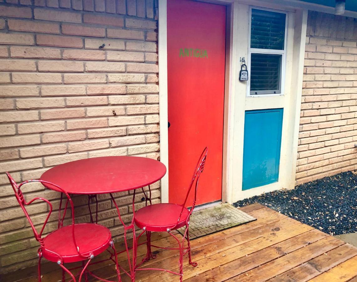 The Cove Bnb Hudson Bend Eksteriør billede